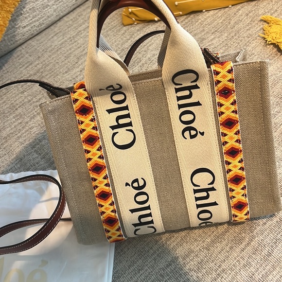 Chloe Small Woody Tote Bag - Picture 2 of 9